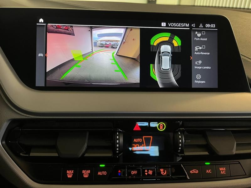 Used BMW Série 1 118d 150ch Business Design 8cv 2021 Saphirschwarz métallisé € 24990 in Épinal