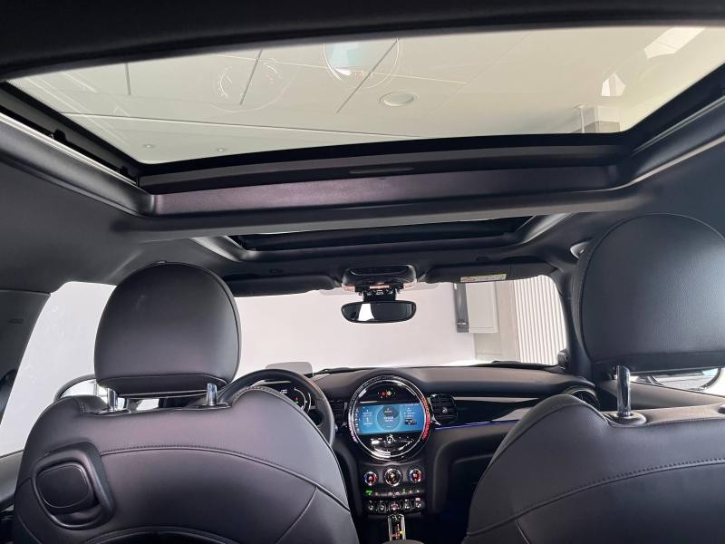 Occasion MINI Mini Cooper 136ch  Edition Camden BVA7 2022 Argenté 24490 € à Épinal