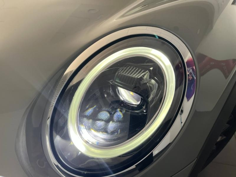 Occasion MINI Mini Cooper 136ch  Edition Camden BVA7 2022 Argenté 24490 € à Épinal