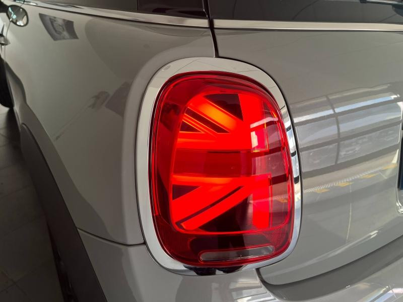 Occasion MINI Mini Cooper 136ch  Edition Camden BVA7 2022 Argenté 24490 € à Épinal