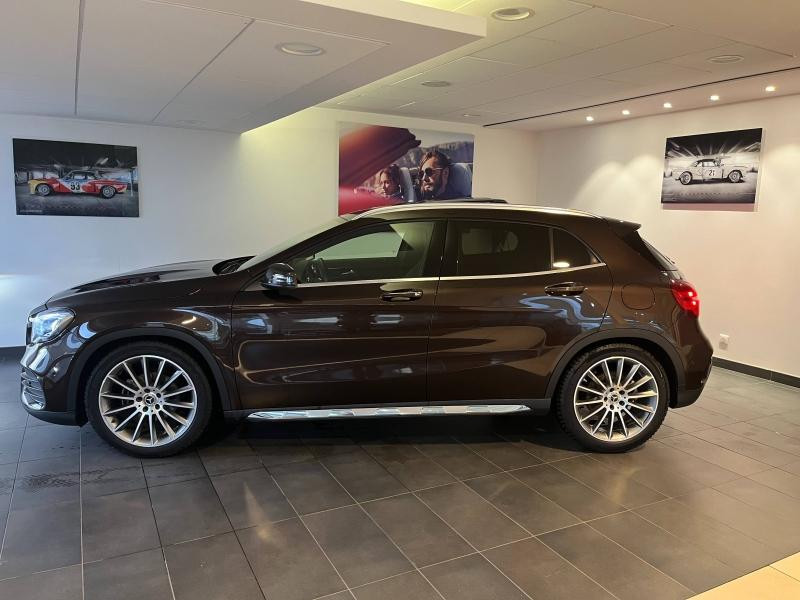 Used MERCEDES-BENZ GLA 200 d Fascination 4Matic 7G-DCT 2018 Marron Orient € 24490 in Épinal