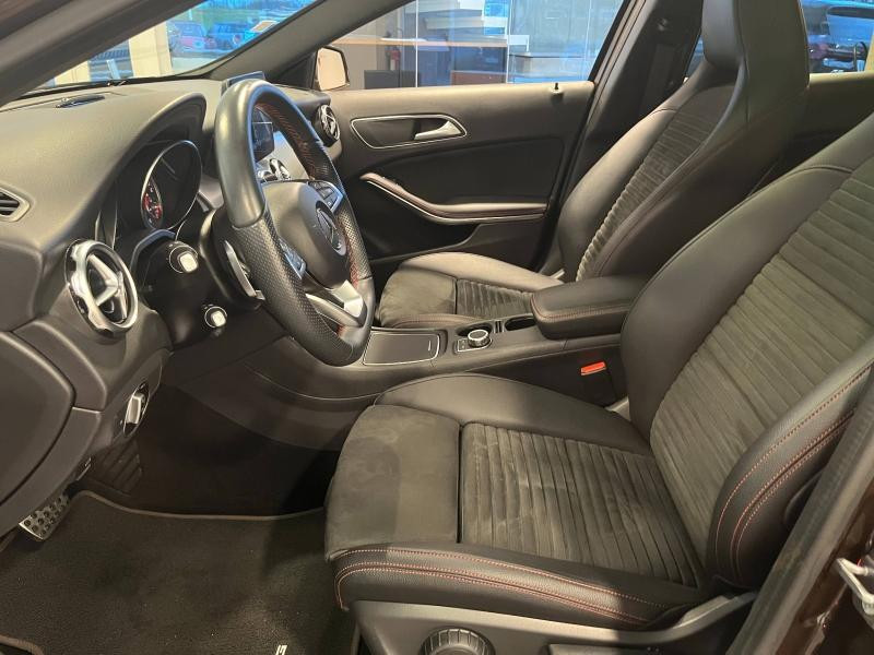 Used MERCEDES-BENZ GLA 200 d Fascination 4Matic 7G-DCT 2018 Marron Orient € 24490 in Épinal