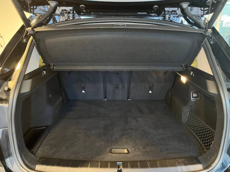 Used BMW X1 sDrive18dA 150ch Business Design 2022 Saphirschwarz € 27990 in Épinal