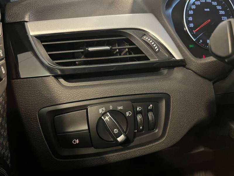 Used BMW X1 sDrive18dA 150ch Business Design 2022 Saphirschwarz € 27990 in Épinal