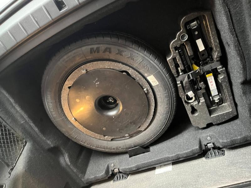 Used BMW X1 sDrive18dA 150ch Business Design 2020 Glaciersilber € 25490 in Épinal