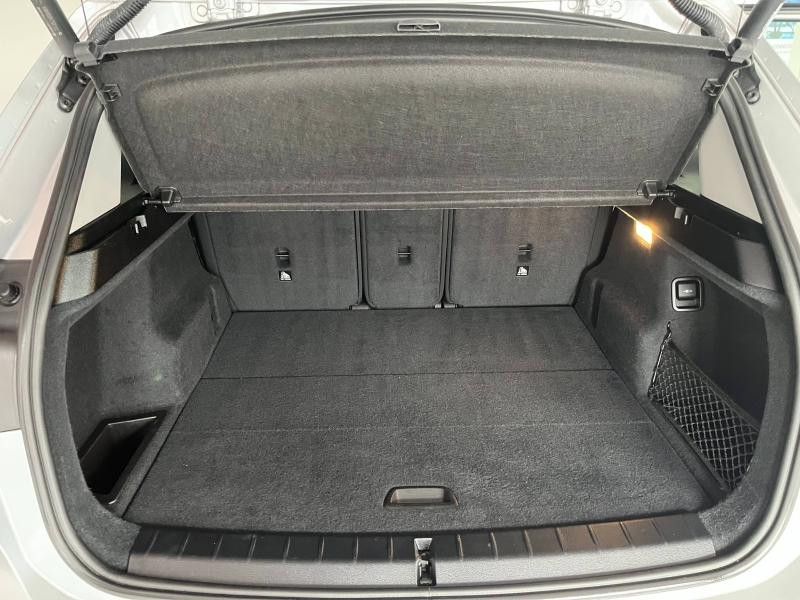 Used BMW X1 sDrive18dA 150ch Business Design 2020 Glaciersilber € 25490 in Épinal