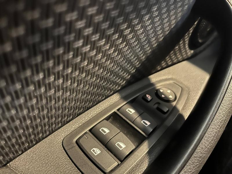 Used BMW X1 sDrive18dA 150ch Business Design 2020 Glaciersilber € 25490 in Épinal