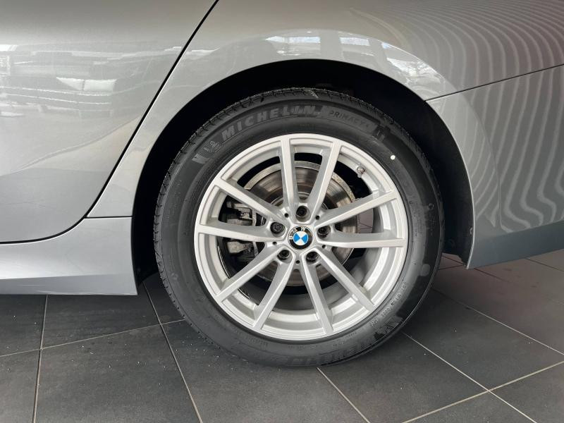 Used BMW Série 3 318iA 156ch 2022 Skyscrapergrau métallisé € 28990 in Épinal