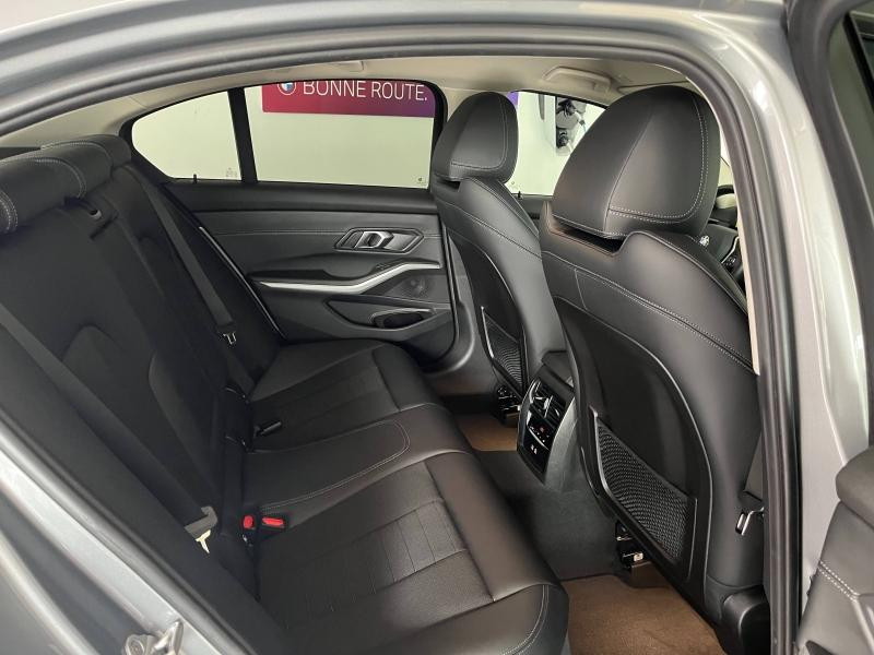 Used BMW Série 3 318iA 156ch 2022 Skyscrapergrau métallisé € 28990 in Épinal