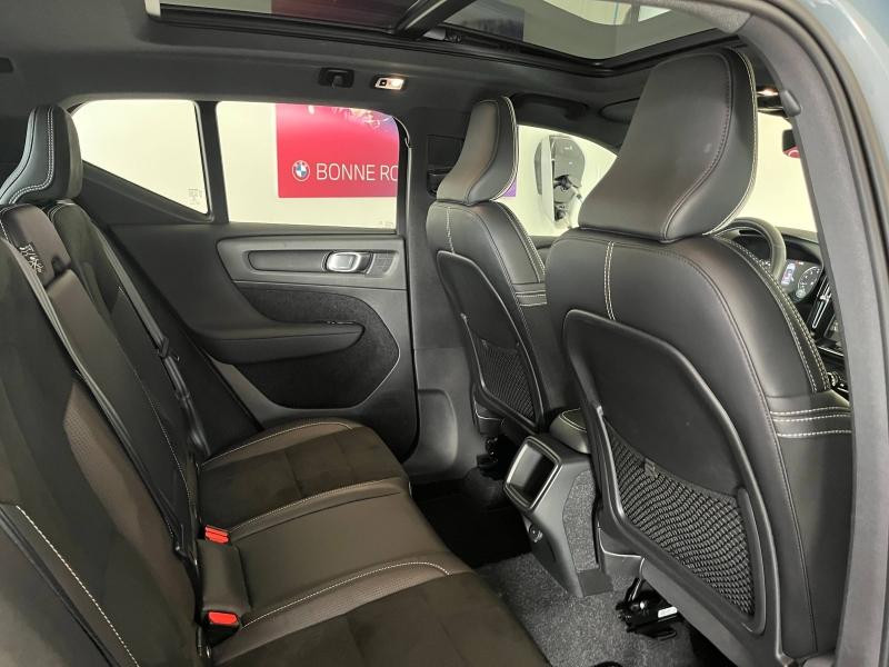 Occasion VOLVO XC40 T3 163ch R-Design Geartronic 8 2020 Gris 24990 € à Épinal