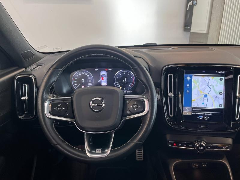Occasion VOLVO XC40 T3 163ch R-Design Geartronic 8 2020 Gris 24990 € à Épinal