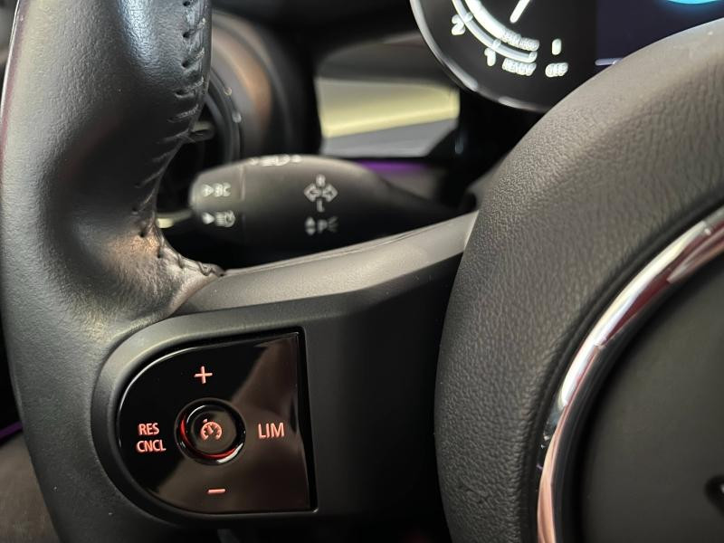 Used MINI Mini Cooper 136ch Classic 2022 Chili Red € 22890 in Épinal