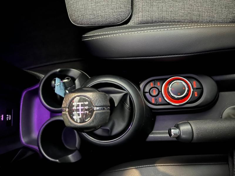 Used MINI Mini Cooper 136ch Classic 2022 Chili Red € 22890 in Épinal