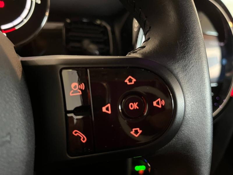 Used MINI Mini Cooper 136ch Classic 2022 Chili Red € 22890 in Épinal