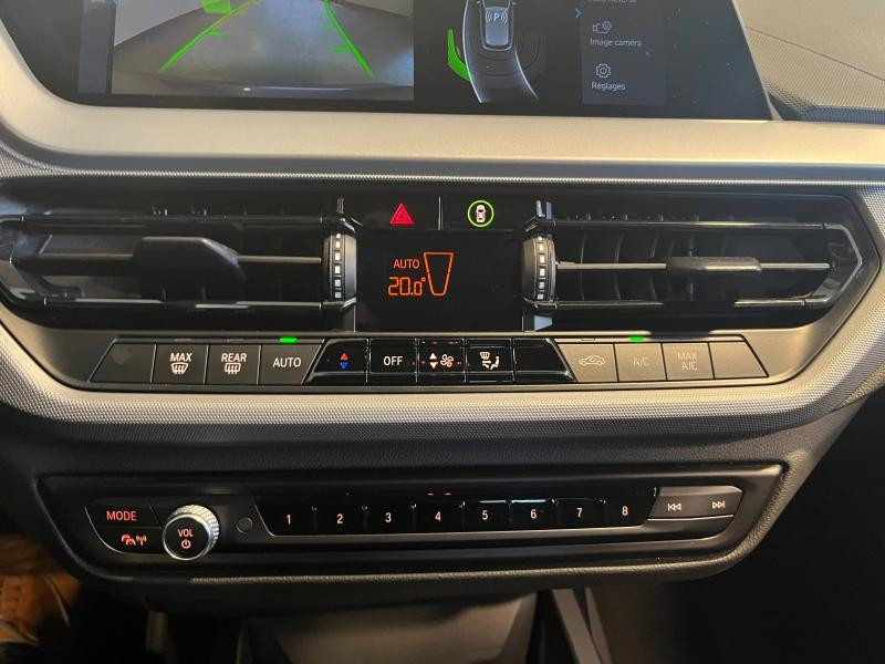 Occasion BMW Série 1 118dA 150ch Business Design 8cv 2021 Mineralgrau 24990 € à Épinal
