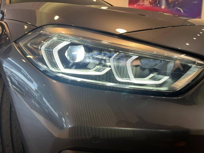 Occasion BMW Série 1 118dA 150ch Business Design 8cv 2021 Mineralgrau 24990 € à Épinal