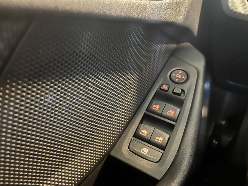 Occasion BMW Série 1 118dA 150ch Business Design 8cv 2021 Mineralgrau 24990 € à Épinal