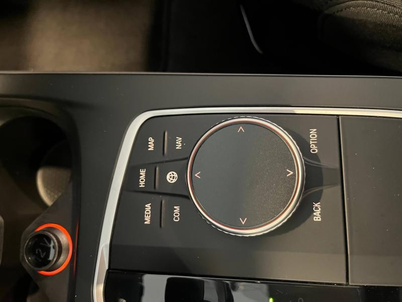 Occasion BMW Série 1 118dA 150ch Business Design 8cv 2021 Mineralgrau 24990 € à Épinal