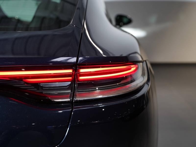 Occasion PORSCHE Panamera 3.0 V6 462ch 4 E-Hybrid Euro6d-T 19cv 2021 Bleu Nuit 89900 € à Lesménils