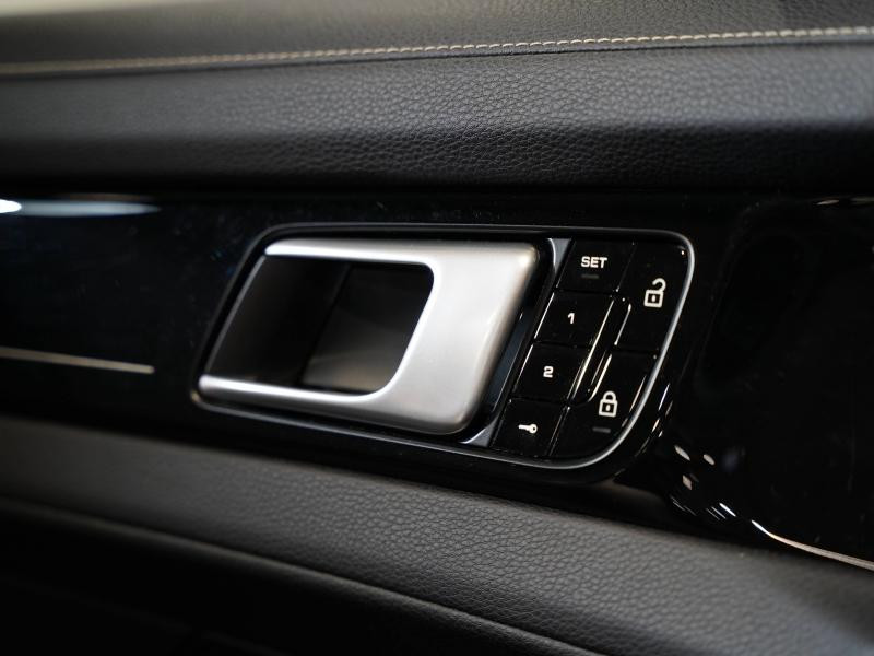 Occasion PORSCHE Panamera Spt Turismo 3.0 V6 462ch 4 E-Hybrid Edition 10 ans Euro6d-T-EVAP-ISC 2020 Noir Intense 79900 € à Lesménils