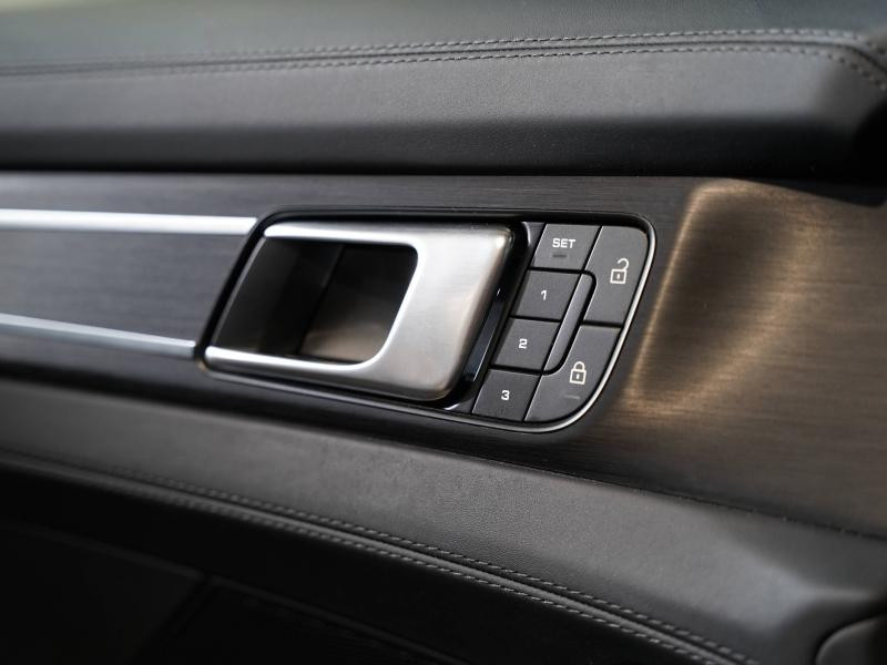Occasion PORSCHE Panamera Spt Turismo 2.9 V6 462ch 4 E-Hybrid Platinum Edition 2022 Noir Intense 98900 € à Lesménils