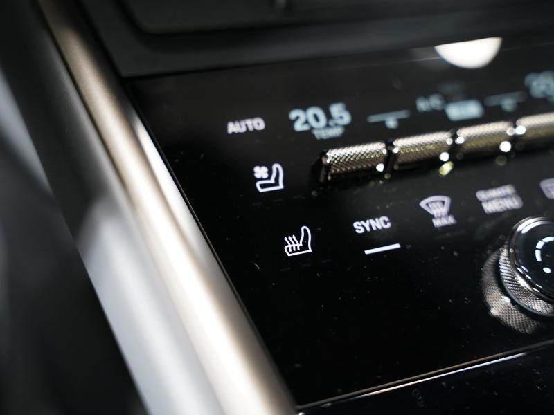 Used PORSCHE Macan 639ch Turbo 2024  € 121900 in Lesménils