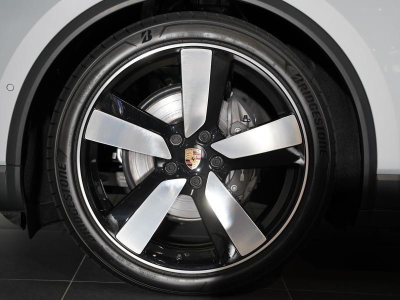 Used PORSCHE Macan 408ch 4 2024 Gris Glacé métallisé € 96900 in Lesménils