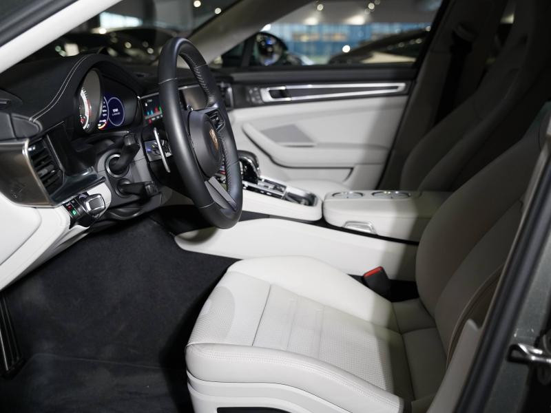 Used PORSCHE Panamera 2.9 V6 462ch 4 E-Hybrid Platinum Edition 2023 Vert Aventurine métallisé € 109900 in Lesménils