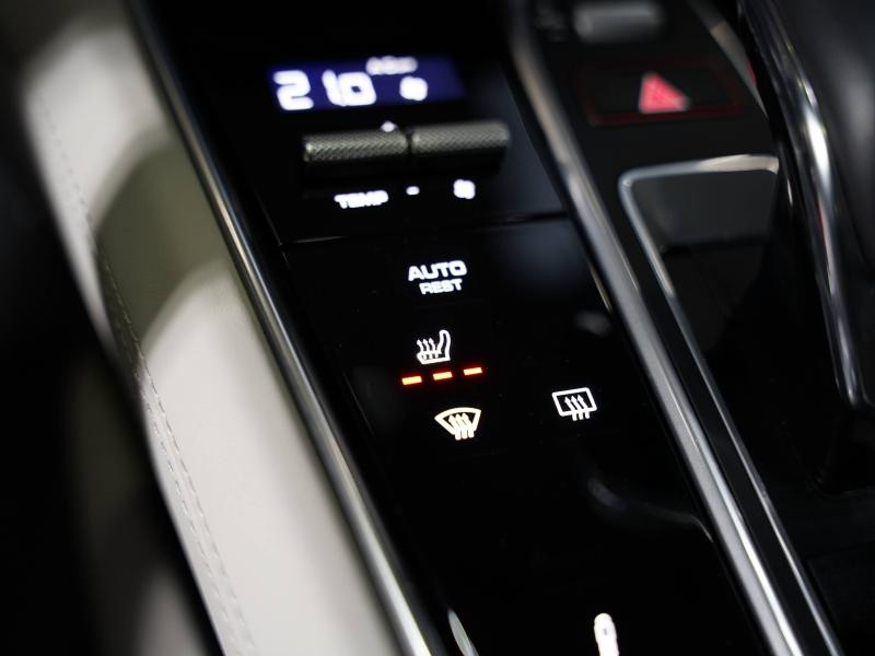 Used PORSCHE Panamera 2.9 V6 462ch 4 E-Hybrid Platinum Edition 2023 Vert Aventurine métallisé € 109900 in Lesménils