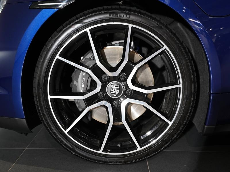 Used PORSCHE Taycan 476ch avec batterie performance plus MY24 2023 Bleu Gentiane métallisé € 87900 in Lesménils