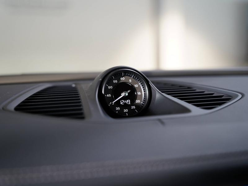 Used PORSCHE Macan 639ch Turbo 2024 Vert Aventurine métallisé € 116900 in Lesménils