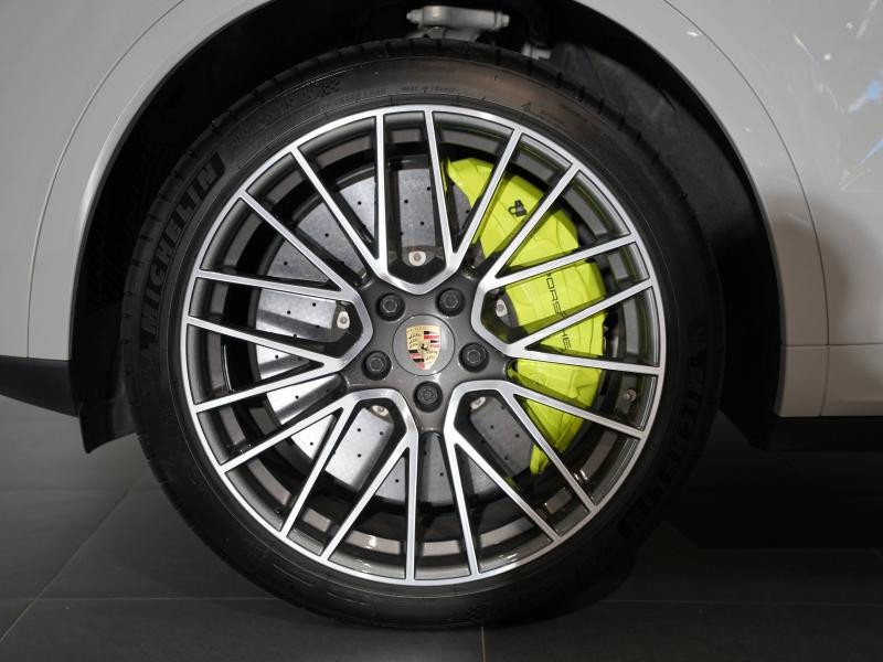 Occasion PORSCHE Cayenne Coupé 4.0 V8 680ch Turbo S E-Hybrid 2023  135900 € à Lesménils