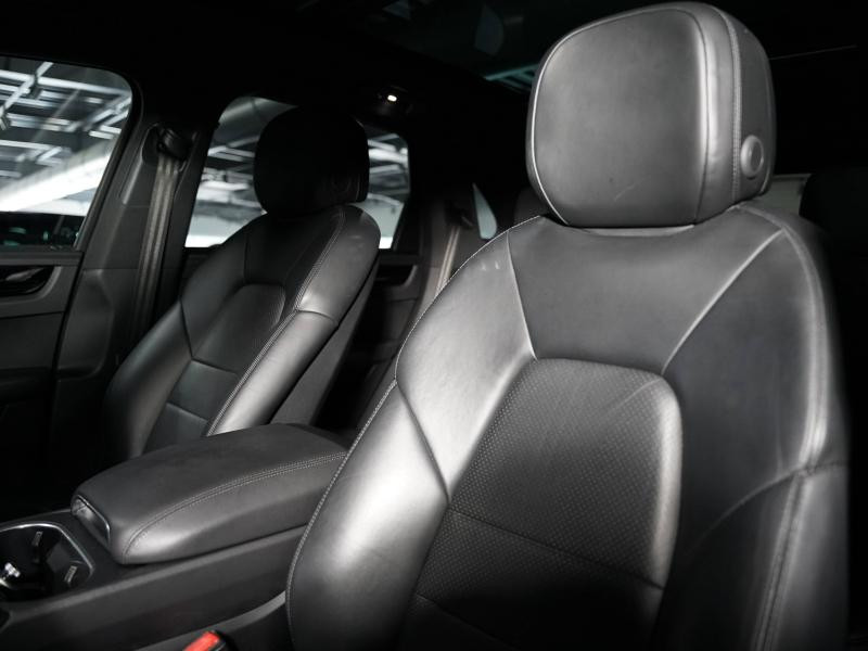 Used PORSCHE Cayenne 3.0 462ch E-Hybrid 2018 Blanc € 64900 in Lesménils