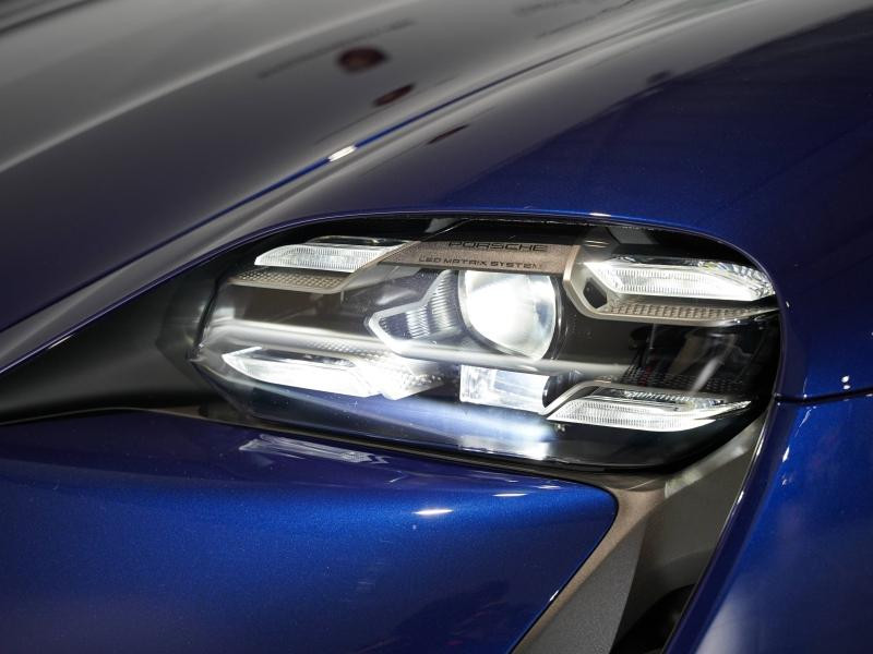 Used PORSCHE Taycan 476ch avec batterie performance plus MY24 2023 Bleu Gentiane métallisé € 87900 in Lesménils