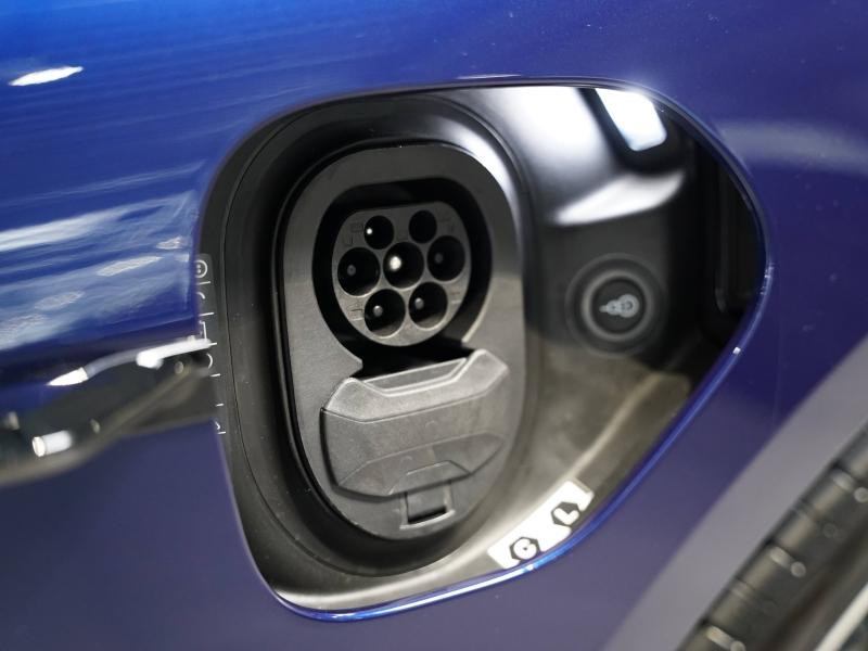 Used PORSCHE Taycan 476ch avec batterie performance plus MY24 2023 Bleu Gentiane métallisé € 87900 in Lesménils