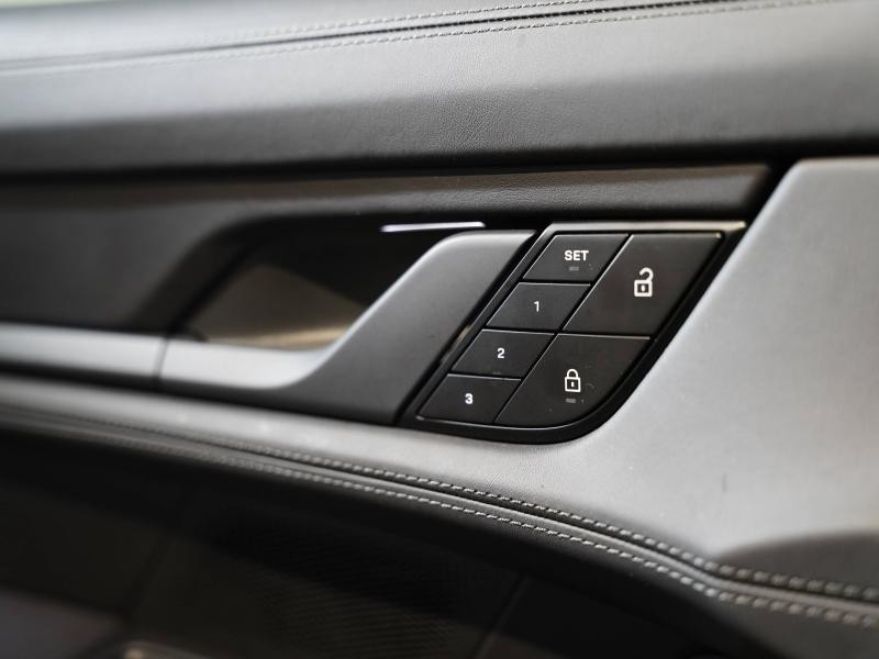 Occasion PORSCHE Taycan Cross Turismo 476ch 4 2023 Gris Volcano métallisé 86900 € à Lesménils