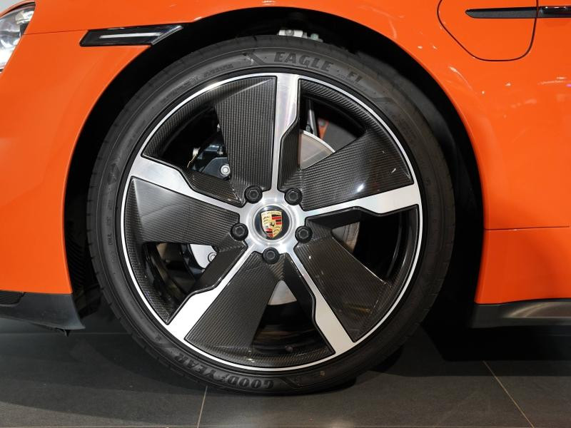 Occasion PORSCHE Taycan 571ch 4S avec batterie performance plus MY21 2022 Orange 88900 € à Lesménils