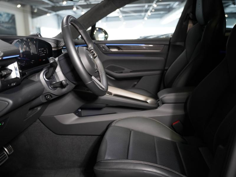 Occasion PORSCHE Macan 639ch Turbo 2024 Vert Aventurine métallisé 116900 € à Lesménils