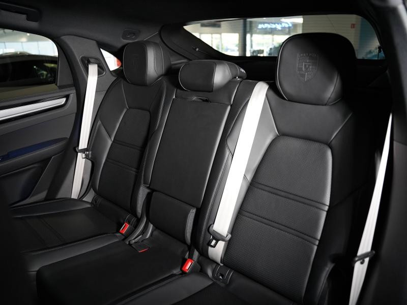 Occasion PORSCHE Cayenne Coupé 3.0 V6 462ch E-Hybrid Platinum Edition 2022 Noir Chromite Métallisée 104900 € à Lesménils