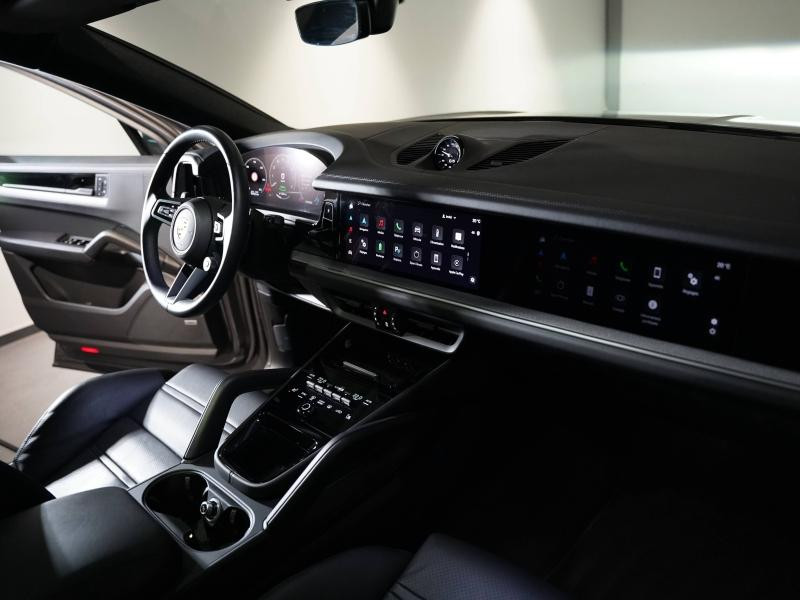 Occasion PORSCHE Cayenne Coupé 3.0 V6 519ch S E-Hybrid 2024 Gris Quartzite Métallisée 129900 € à Lesménils