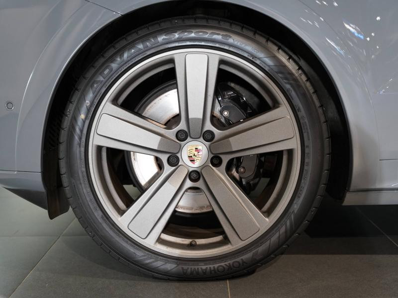 Occasion PORSCHE Cayenne Coupé 3.0 V6 462ch E-Hybrid 2023 Gris 112900 € à Lesménils