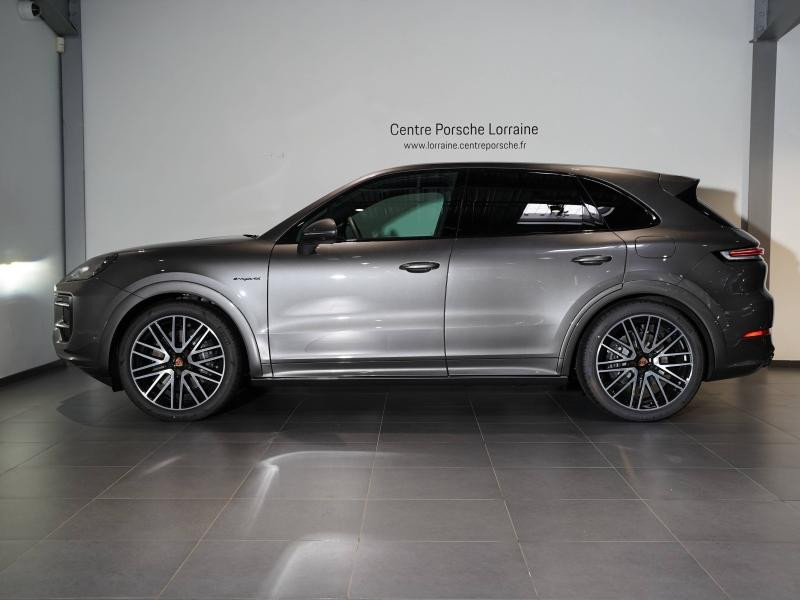 Used PORSCHE Cayenne 3.0 V6 470ch E-Hybrid 2025  € 129900 in Lesménils