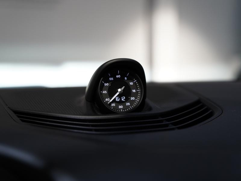 Used PORSCHE Taycan 476ch avec batterie performance plus MY22 2022 Gris Dolomite métallisé € 58900 in Lesménils