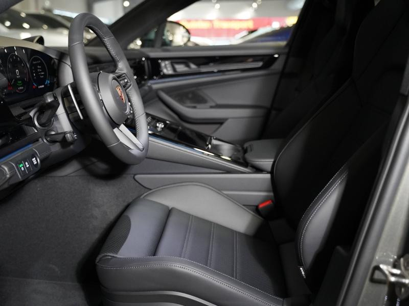 Used PORSCHE Panamera 2.9 V6 470ch 4 E-Hybrid 2025 Vert Aventurine métallisé € 149900 in Lesménils