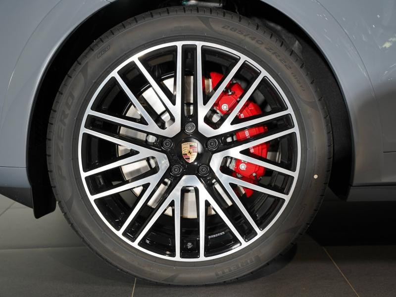 Used PORSCHE Cayenne 3.0 V6 519ch S E-Hybrid 2025 Gris Arctique Spéciale € 148900 in Lesménils