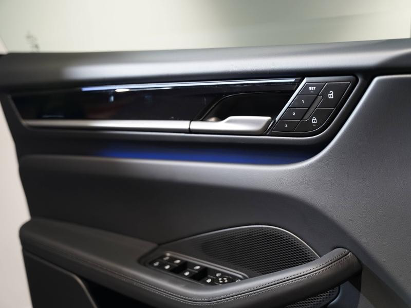 Used PORSCHE Macan 516ch 4S MY26 2025 Bleu Gentiane métallisé € 99900 in Lesménils