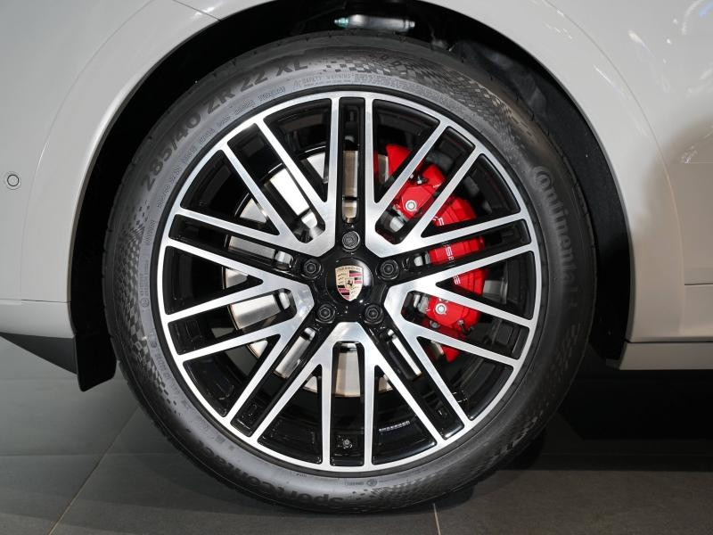 Used PORSCHE Cayenne Coupé 3.0 V6 519ch S E-Hybrid Black Edition 2025 Craie Spéciale € 155900 in Lesménils