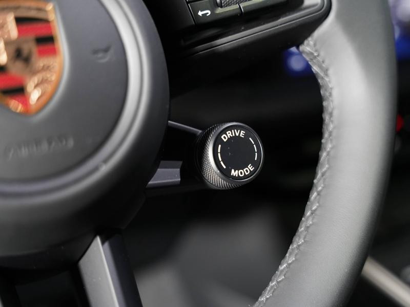 Used PORSCHE Macan 360ch MY25 2025 Bleu Gentiane métallisé € 88900 in Lesménils