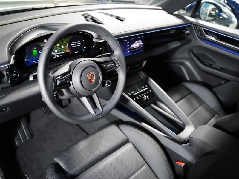 Used PORSCHE Macan 360ch MY25 2025 Bleu Gentiane métallisé € 88900 in Lesménils