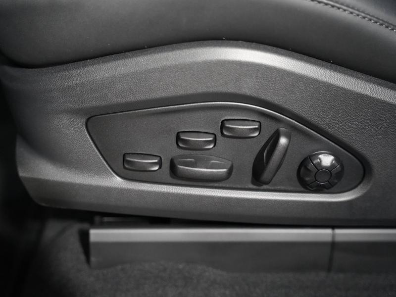 Used PORSCHE Macan 360ch MY25 2025 Bleu Gentiane métallisé € 88900 in Lesménils